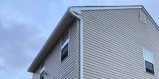 How To Choose The Right Materials for Your Siding Installation in 'Eagle, NE